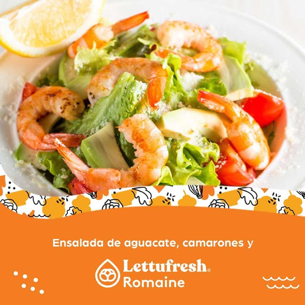 Ensalada de aguacate, camarones y lechuga romana